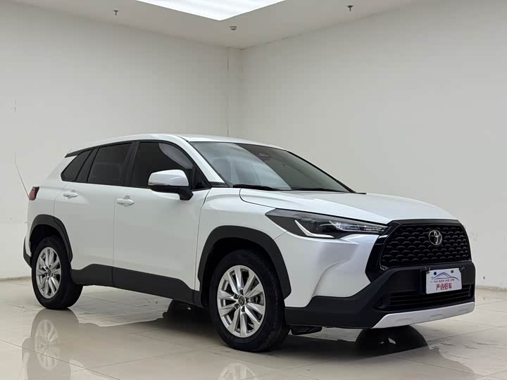 Photo 3 - Toyota Corolla Cross