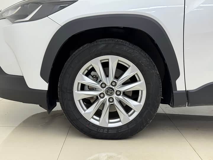 Photo 8 - Toyota Corolla Cross