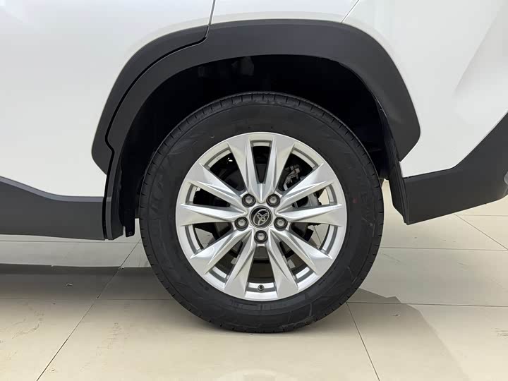 Photo 9 - Toyota Corolla Cross