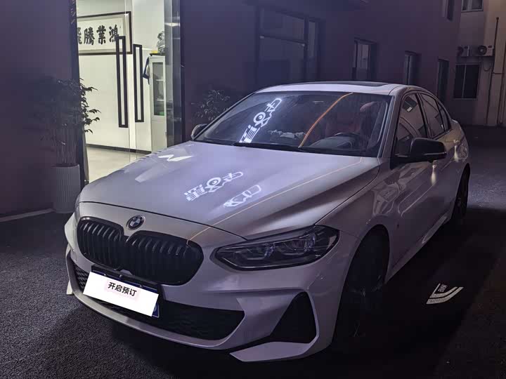 Фото 1 - BMW 1 Series