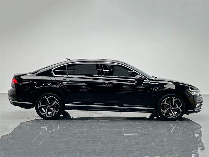 Фото 7 - Volkswagen Magotan