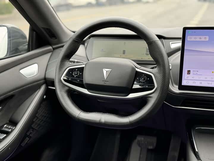 Фото 7 - Changan Deepal SL03