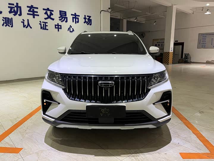 Фото 2 - Geely Vision X6