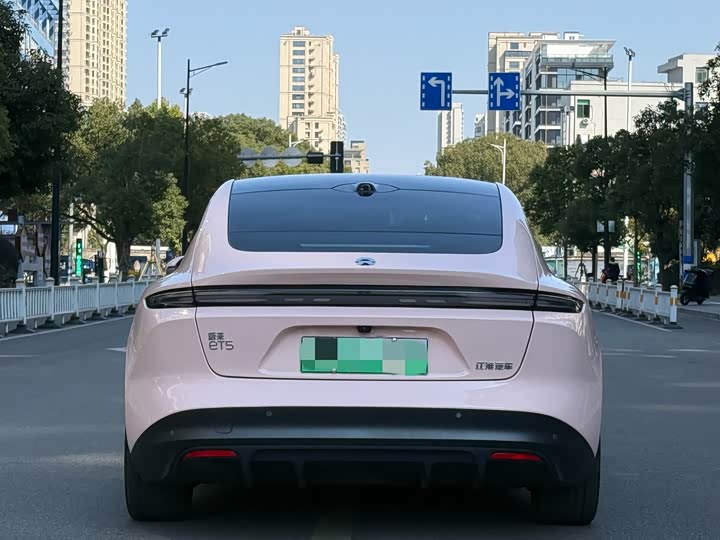 Фото 5 - Nio ET5