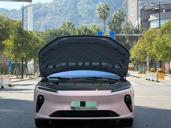 Фото 9 - Nio ET5