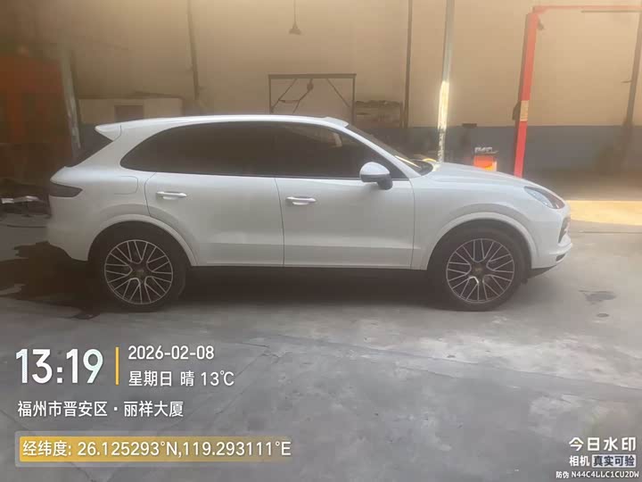 Фото 2 - Porsche Cayenne