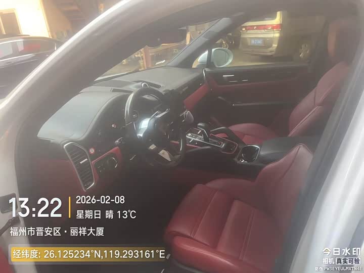 Фото 7 - Porsche Cayenne