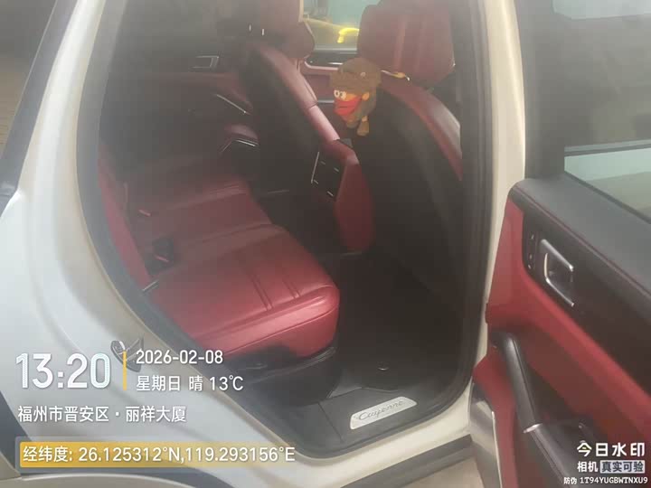 Фото 9 - Porsche Cayenne