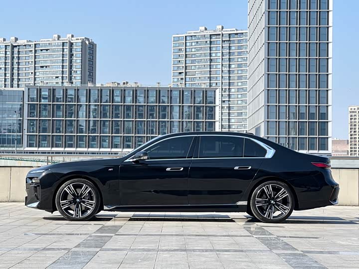 Фото 7 - BMW 7 Series