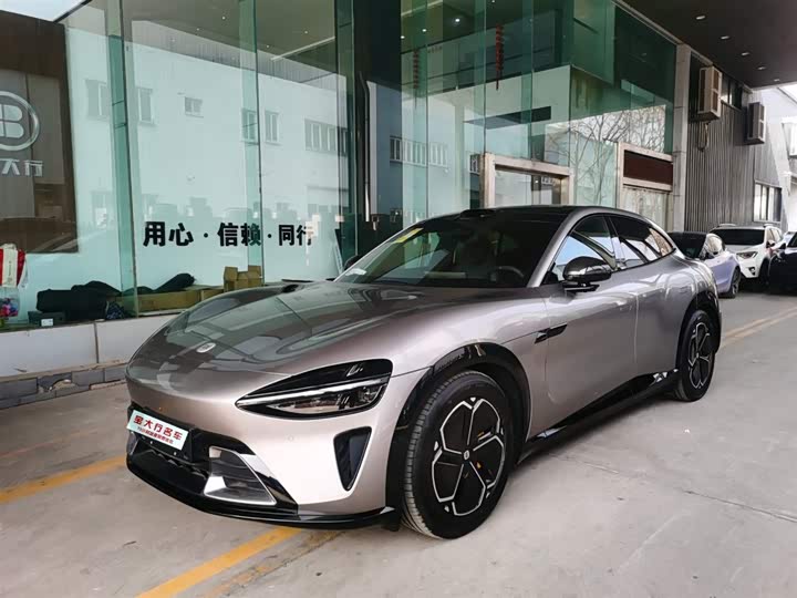 Фото 1 - Xiaomi YU7