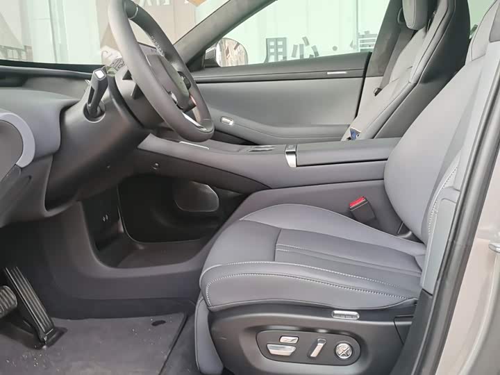 Фото 4 - Xiaomi YU7