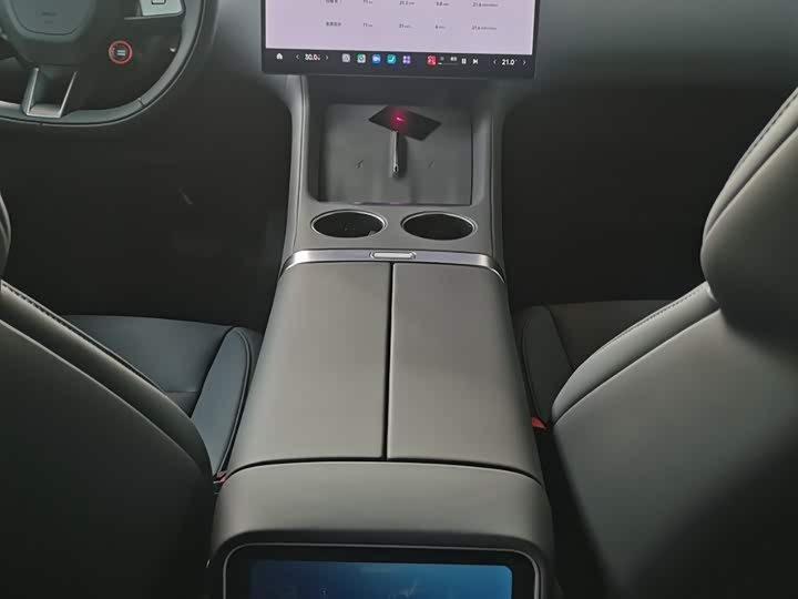 Фото 9 - Xiaomi YU7