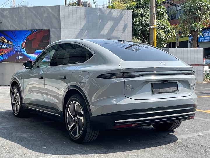 Фото 7 - Nio EC6