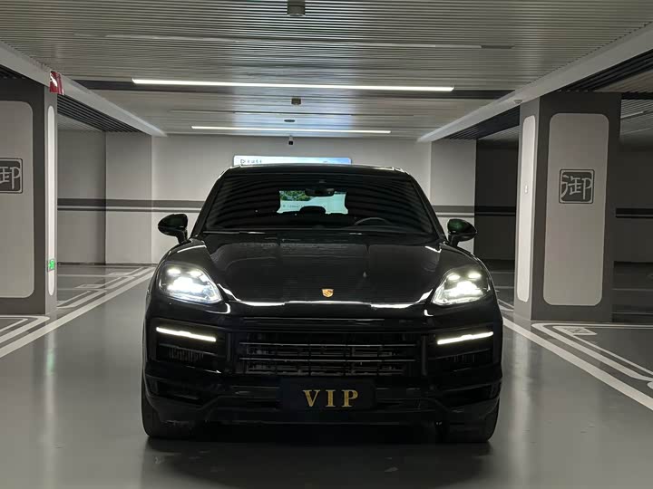 Фото 2 - Porsche Cayenne