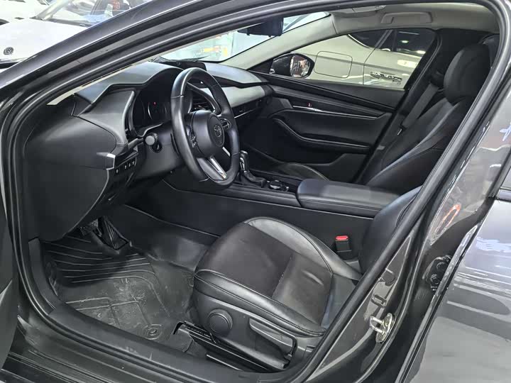 Photo 6 - Mazda 3 (Axela)