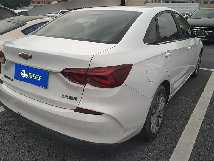 Фото 3 - Chevrolet Monza