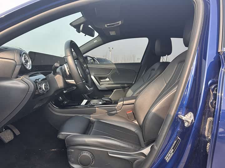 Фото 6 - Mercedes-Benz A-Class