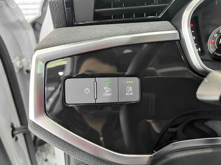 Фото 7 - Audi Q3