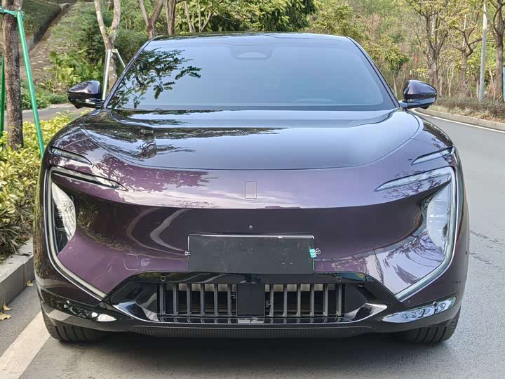 Фото 2 - Avatr 07