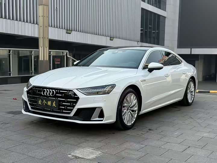 Фото 1 - Audi A7L