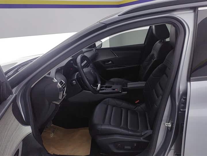 Фото 9 - Citroen C5 X