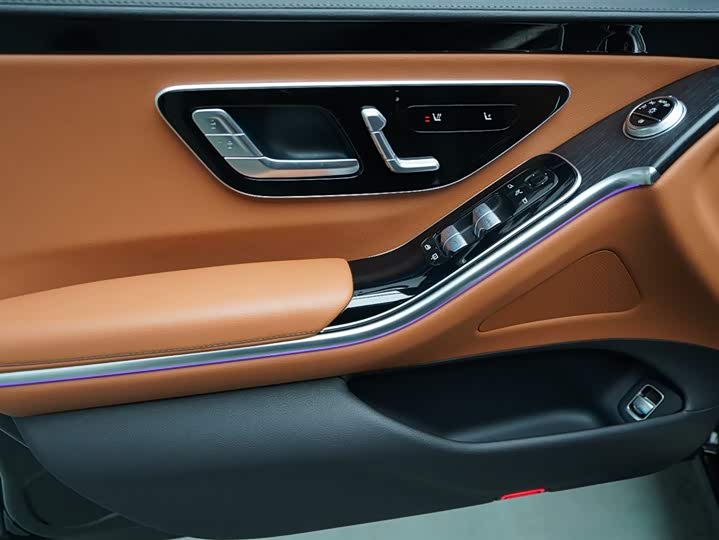 Фото 3 - Mercedes-Benz S-Class