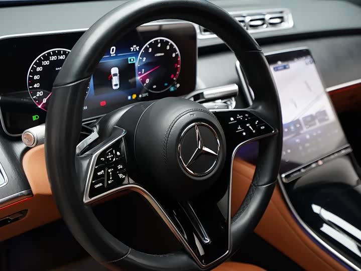 Фото 7 - Mercedes-Benz S-Class