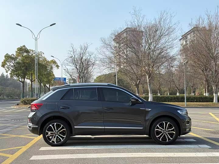 Фото 8 - Volkswagen T-Roc