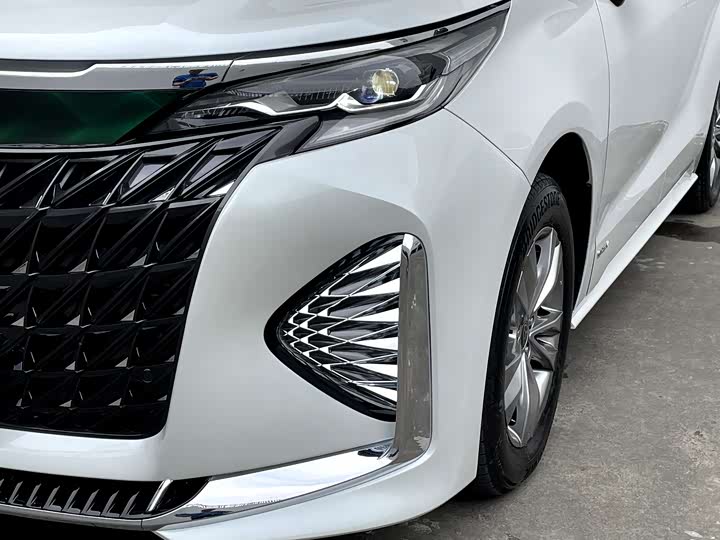 Фото 5 - Toyota Sienna