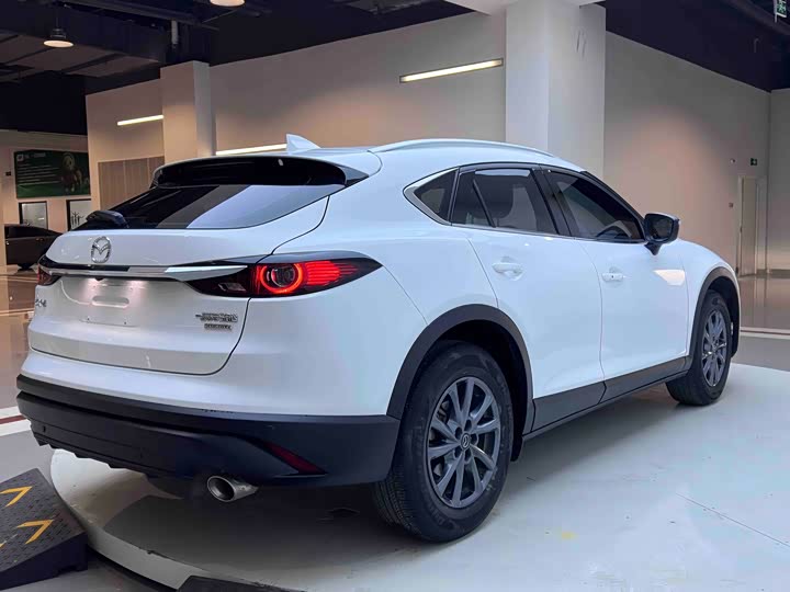 Фото 6 - Mazda CX-4