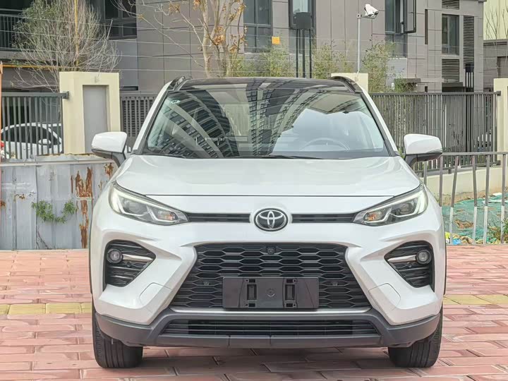 Фото 2 - Toyota Wildlander