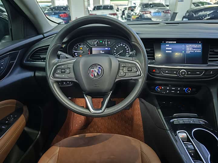 Фото 9 - Buick Regal