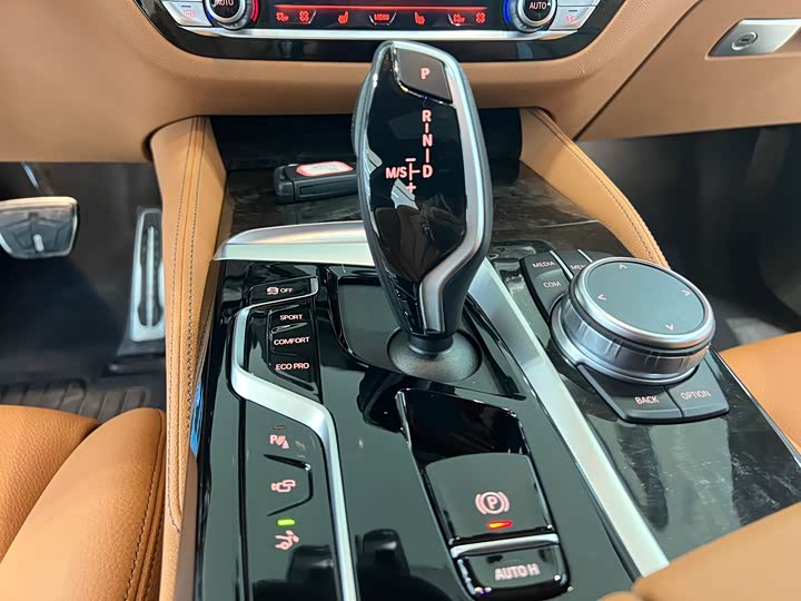 Фото 7 - BMW 6 Series GT