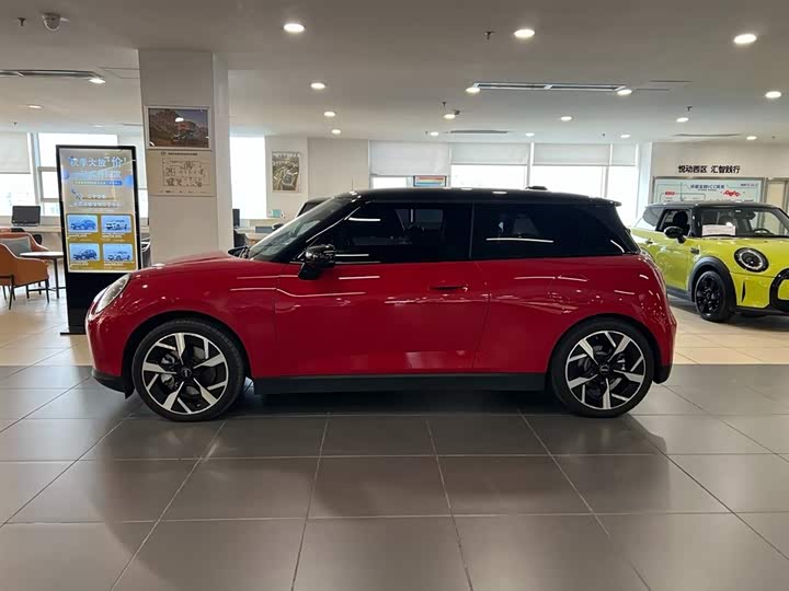 Фото 3 - Mini Cooper