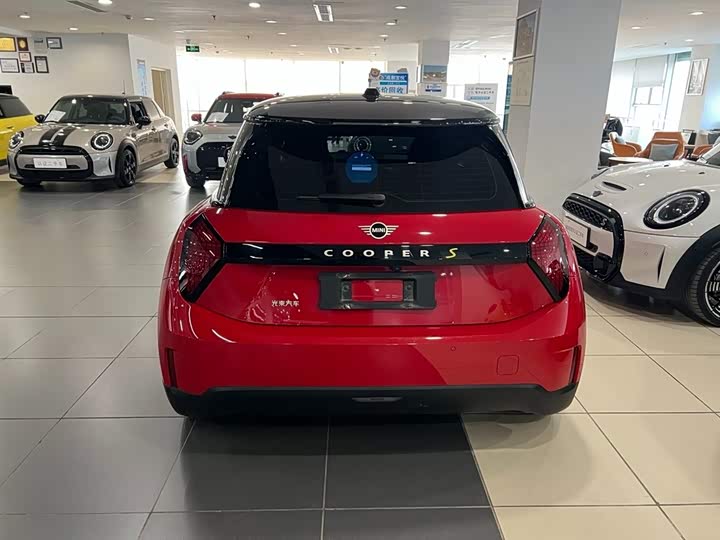 Фото 5 - Mini Cooper