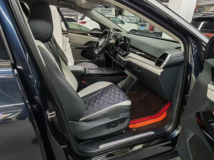 Фото 5 - Volkswagen ID.6 Crozz