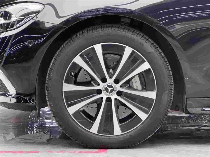 Фото 4 - Mercedes-Benz E-Class Hybrid