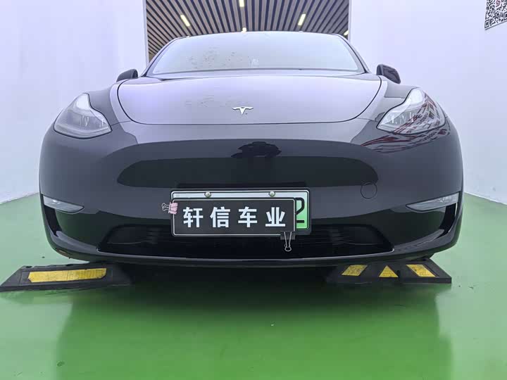 Фото 2 - Tesla Model Y