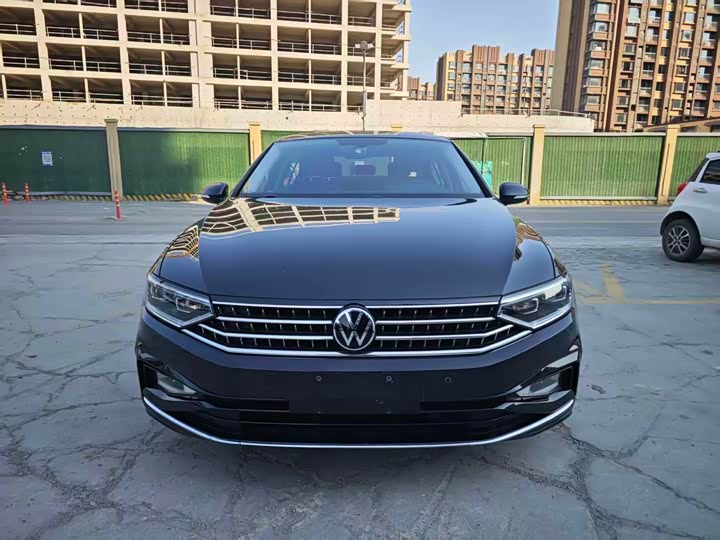 Фото 2 - Volkswagen Magotan