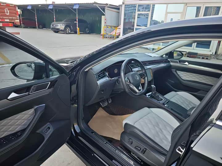 Фото 8 - Volkswagen Magotan