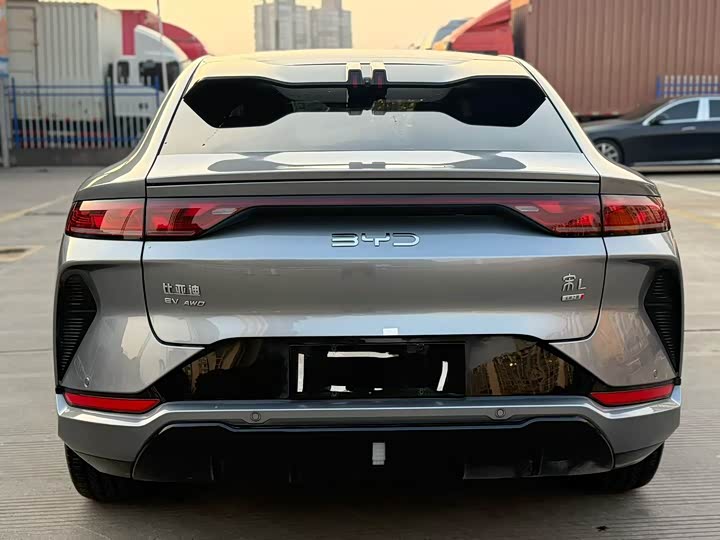 Фото 4 - BYD Song L