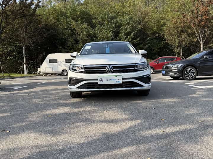 Фото 3 - Volkswagen Bora