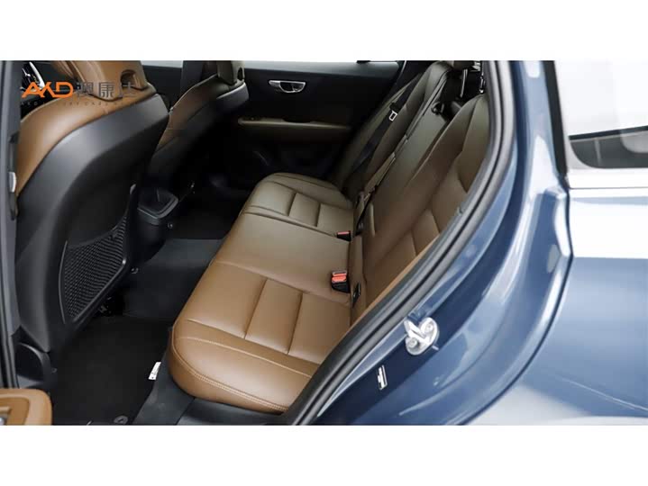 Фото 7 - Volvo V60