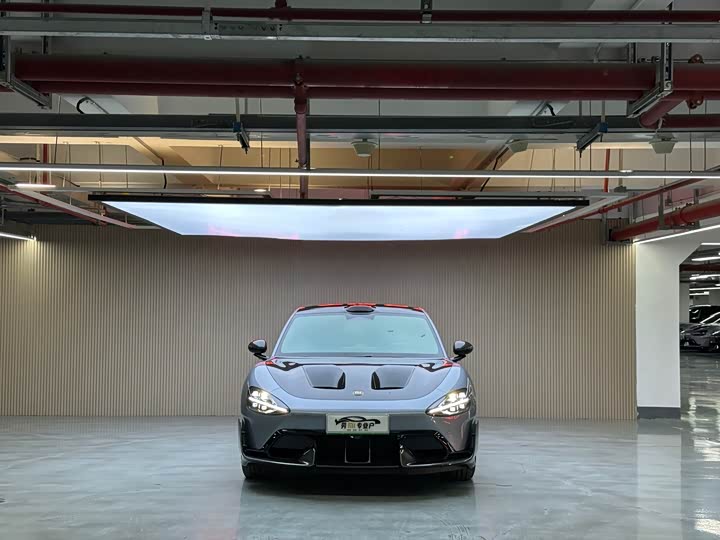 Фото 2 - Xiaomi SU7 Ultra