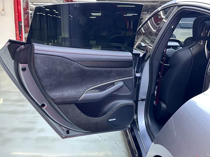 Фото 5 - Xiaomi SU7 Ultra