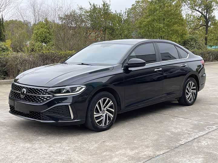 Фото 1 - Volkswagen Lavida