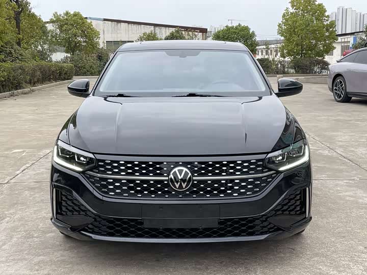 Фото 2 - Volkswagen Lavida