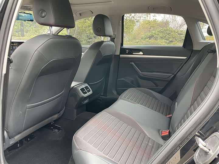 Фото 6 - Volkswagen Lavida