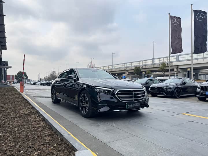 Фото 4 - Mercedes-Benz E-Class Hybrid