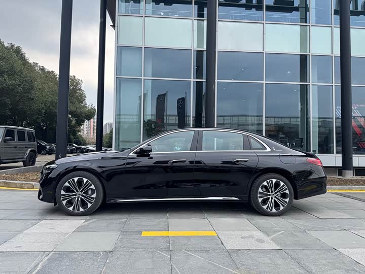 Фото 5 - Mercedes-Benz E-Class Hybrid